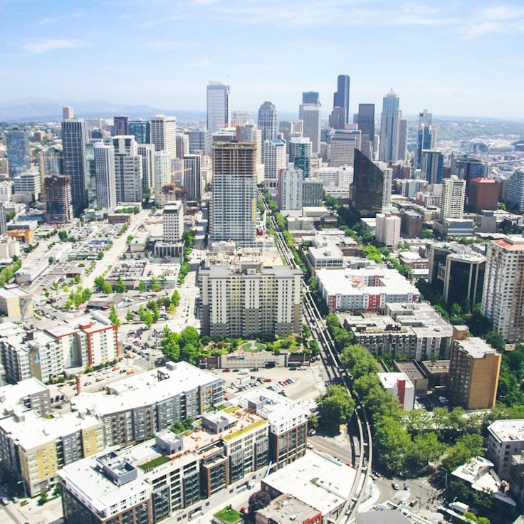 Parents evaluating schools in Spain